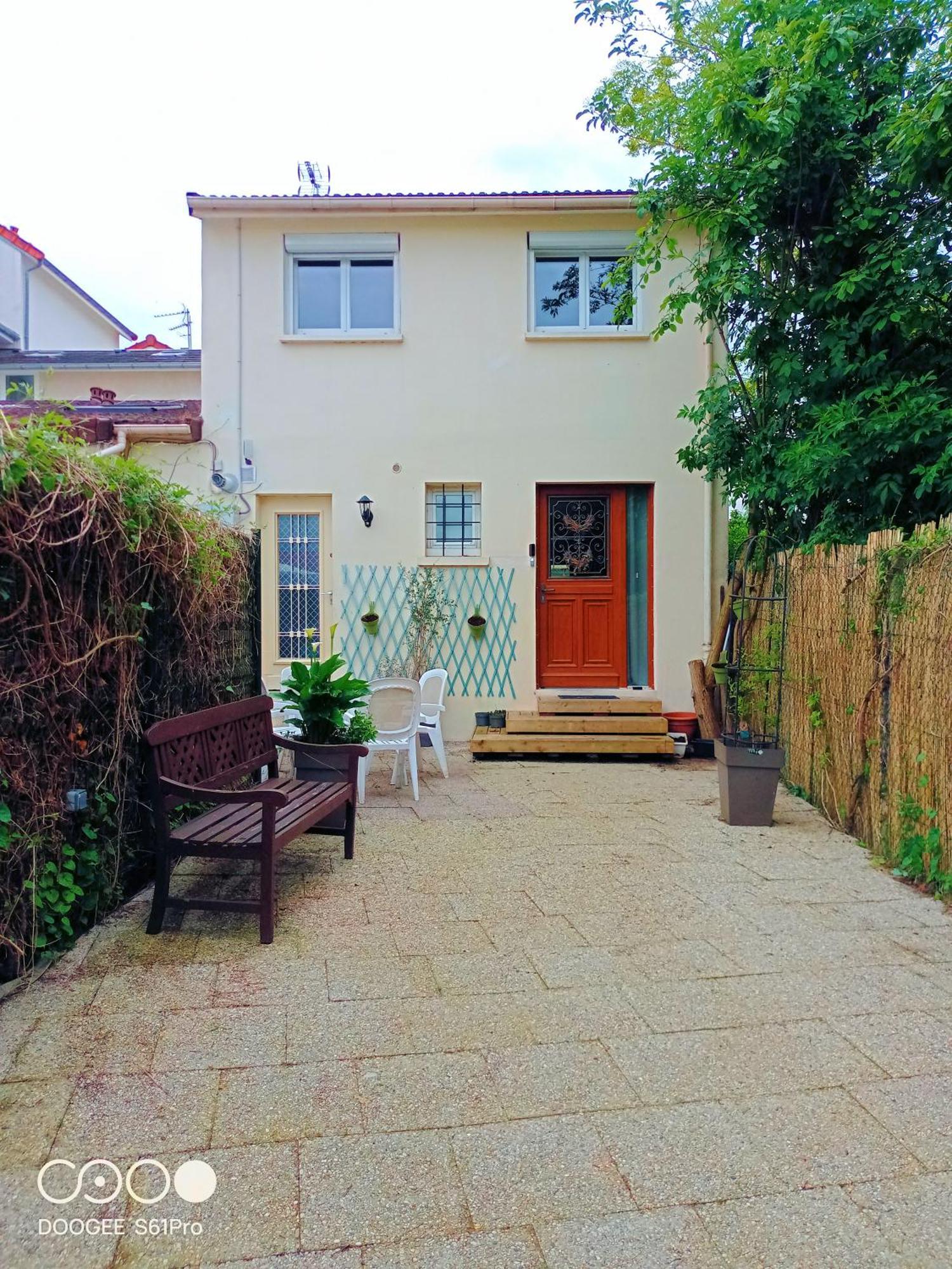 Maison De Charme Avec Jardin A 10Mn De Paris Nanterre Luaran gambar